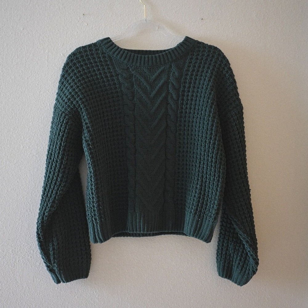 Ms. Maggie Forest Green Waffle Knit Cable Detail Crew Neck Sweater Medium
